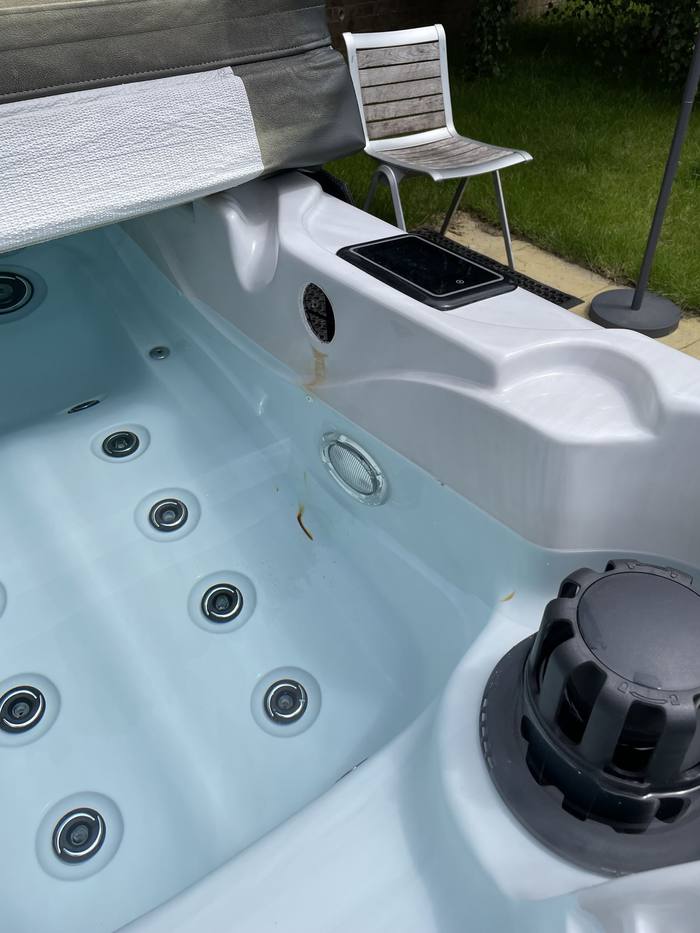 Hot tub cleaning and water chemistry check