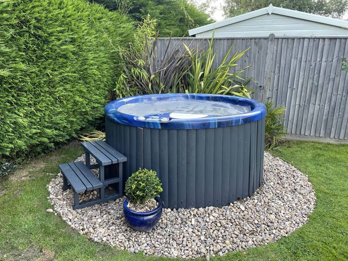 Hot tub repair and servicing job