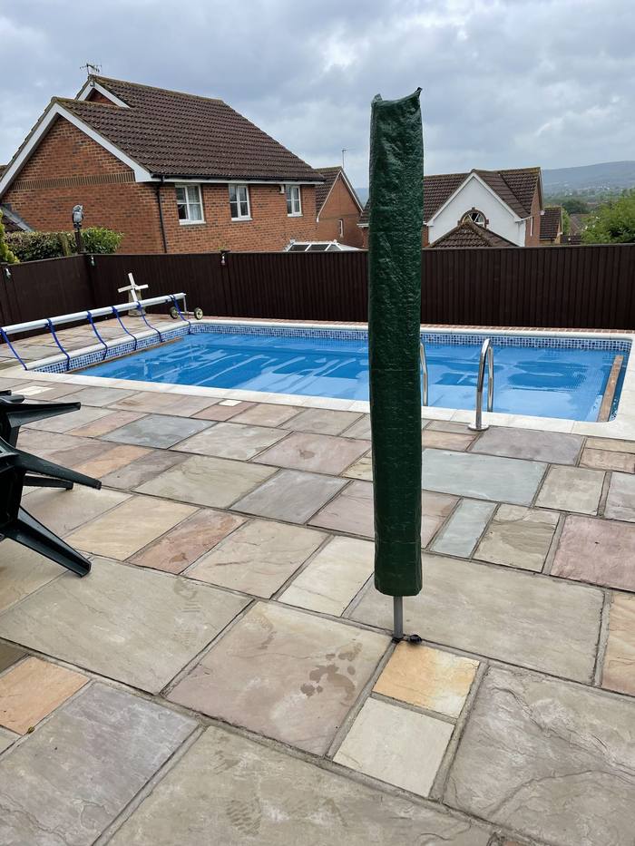 Swimming pool cleaning service, Sussex